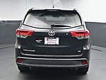 Used 2018 TOYOTA HIGHLANDER SE in GREENVILLE, SOUTH CAROLINA (Photo 6)