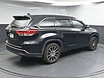 Used 2018 TOYOTA HIGHLANDER SE in GREENVILLE, SOUTH CAROLINA (Photo 7)