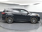 Used 2018 TOYOTA HIGHLANDER SE in GREENVILLE, SOUTH CAROLINA (Photo 8)