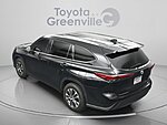 Used 2022 TOYOTA HIGHLANDER XLE in GREENVILLE, SOUTH CAROLINA (Photo 8)
