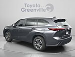 Used 2023 TOYOTA HIGHLANDER XLE in GREENVILLE, SOUTH CAROLINA (Photo 6)