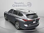 Used 2023 TOYOTA HIGHLANDER XLE in GREENVILLE, SOUTH CAROLINA (Photo 7)
