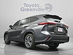 Used 2023 TOYOTA HIGHLANDER XLE in GREENVILLE, SOUTH CAROLINA (Photo 8)