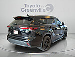 Used 2025 TOYOTA HIGHLANDER HYBRID XLE in GREENVILLE, SOUTH CAROLINA (Photo 5)