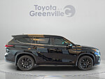 Used 2025 TOYOTA HIGHLANDER HYBRID XLE in GREENVILLE, SOUTH CAROLINA (Photo 6)