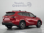Used 2024 TOYOTA HIGHLANDER LE in GREENVILLE, SOUTH CAROLINA (Photo 3)