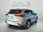 Used 2022 TOYOTA HIGHLANDER PLATINUM in GREENVILLE, SOUTH CAROLINA (Photo 5)