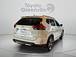 Used 2017 NISSAN ROGUE SL in GREENVILLE, SOUTH CAROLINA (Photo 5)