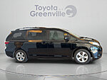 Used 2017 TOYOTA SIENNA LE AUTO ACCESS SEAT in GREENVILLE, SOUTH CAROLINA (Photo 6)
