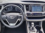 Used 2016 TOYOTA HIGHLANDER XLE V6 in FRISCO, TEXAS (Photo 26)